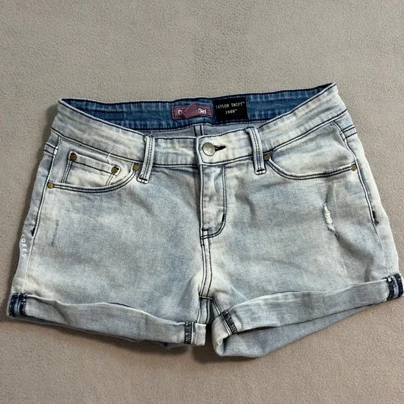 Dickies Girl Taylor Swift 1989 Denim Shorts Fox Patch Light Wash Juniors. Sz 5